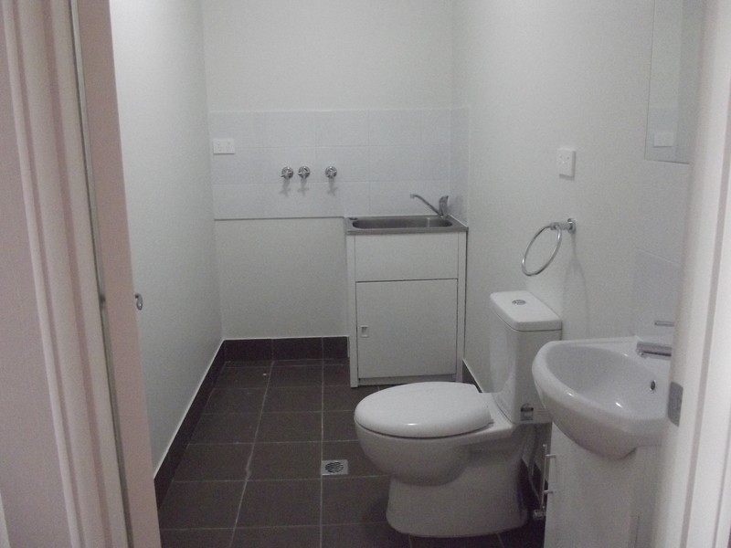 1/164 Shearwater Drive, Lake Heights NSW 2502