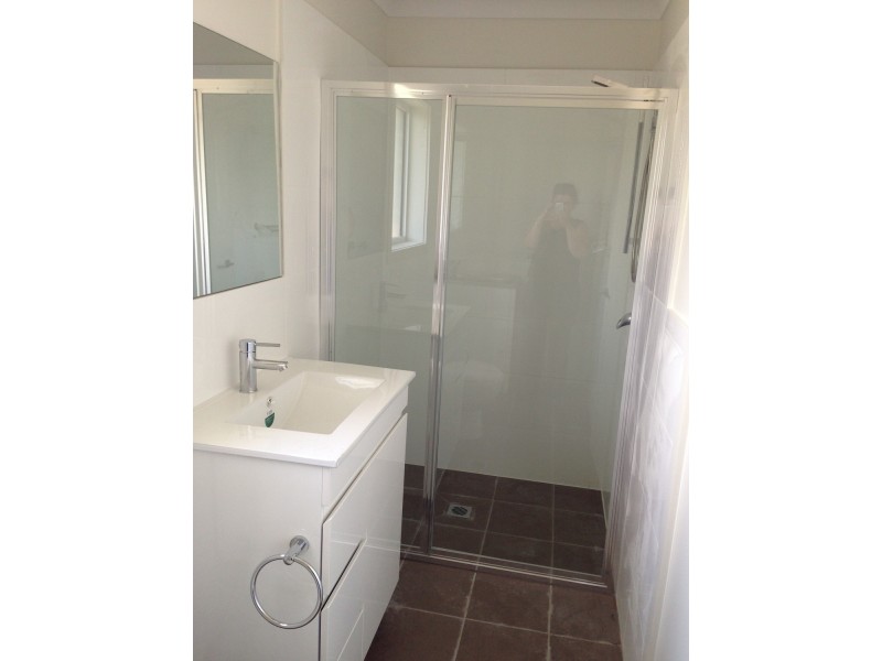 1A/164 Shearwater Drive, Lake Heights NSW 2502