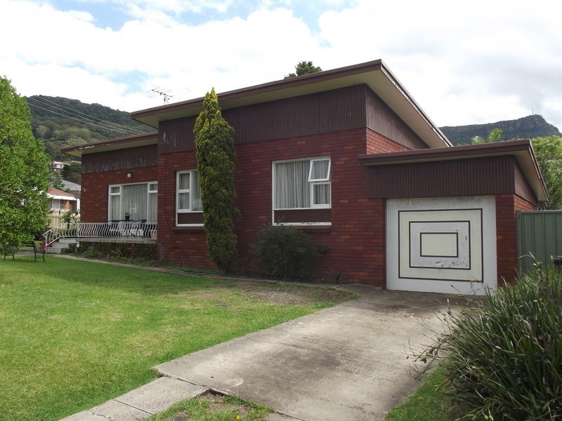 7 Chalmers  Street, Balgownie NSW 2519