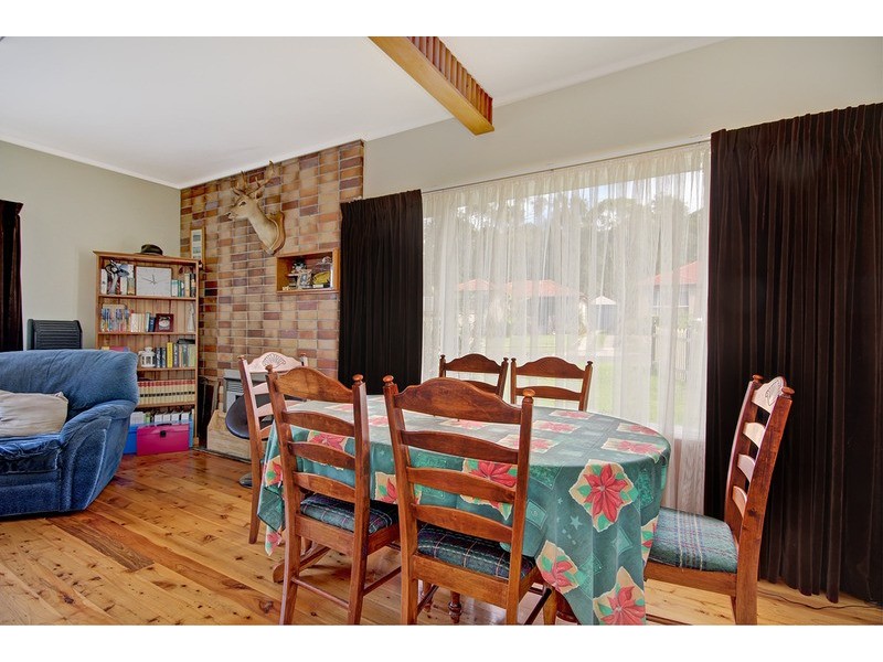 7 Chalmers  Street, Balgownie NSW 2519