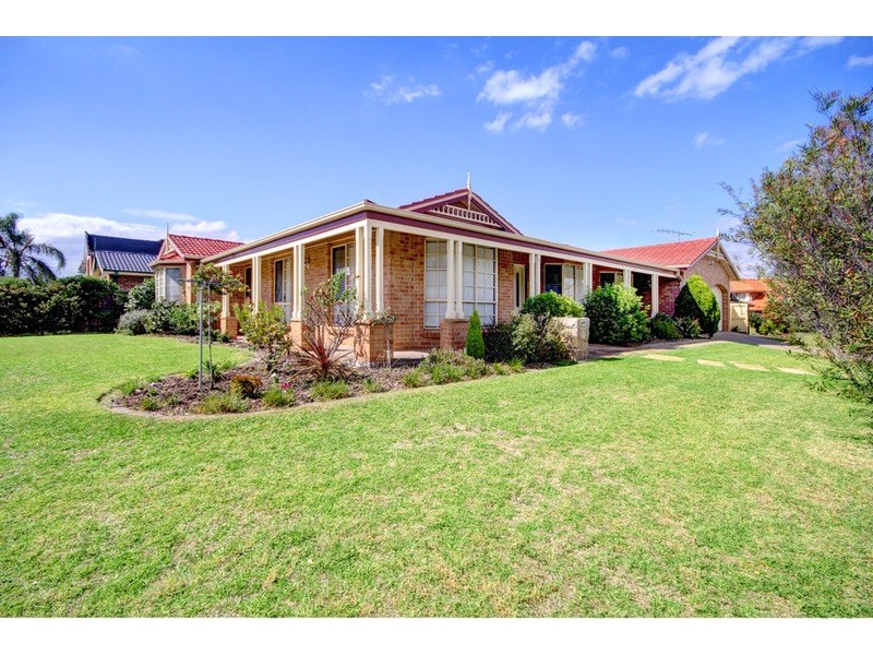 8 Pat Geraghty  Place, Woonona NSW 2517