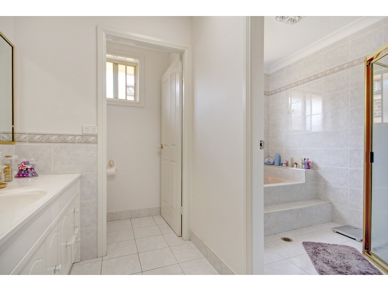 8 Pat Geraghty  Place, Woonona NSW 2517