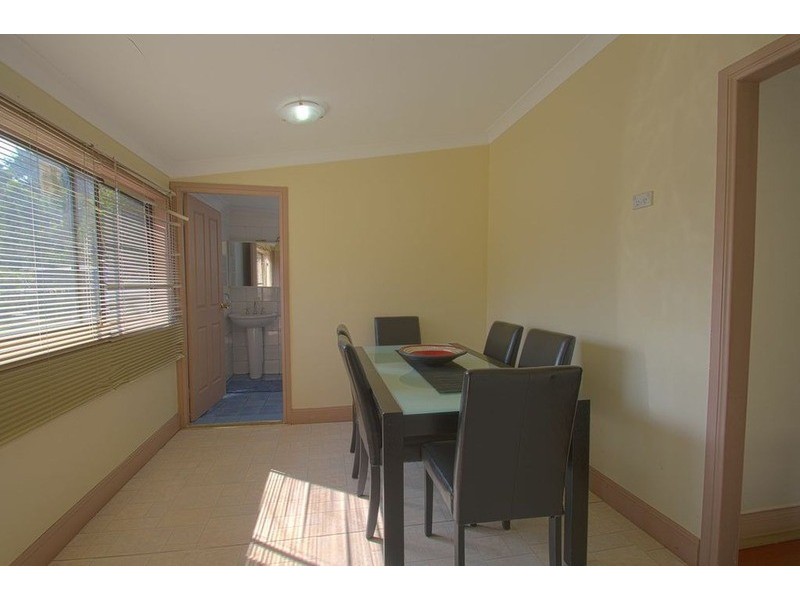 4 Cringila Street, Cringila NSW 2502