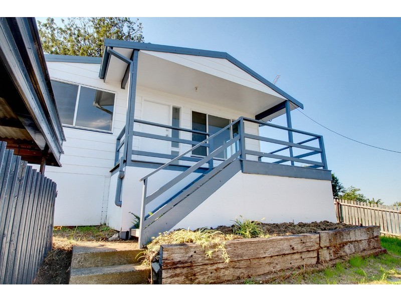 24A Maynes Parade, Unanderra NSW 2526