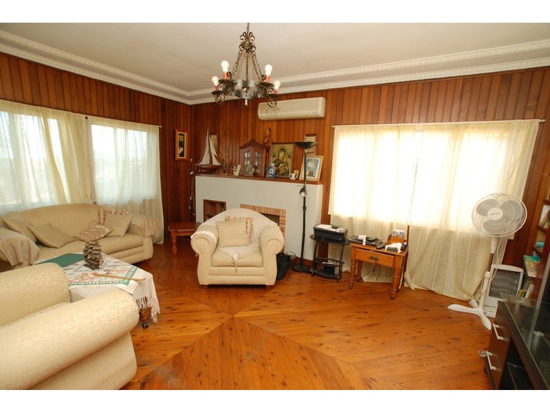 64 First  Avenue, Warrawong NSW 2502