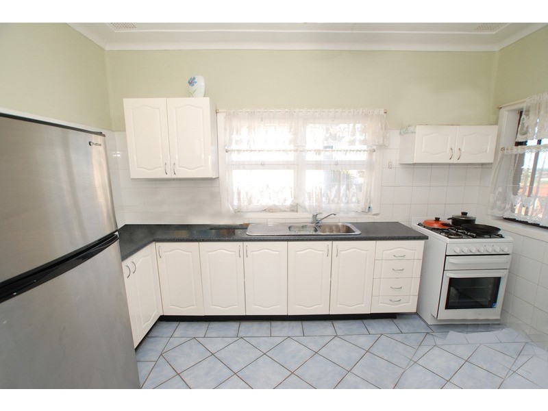 64 First  Avenue, Warrawong NSW 2502