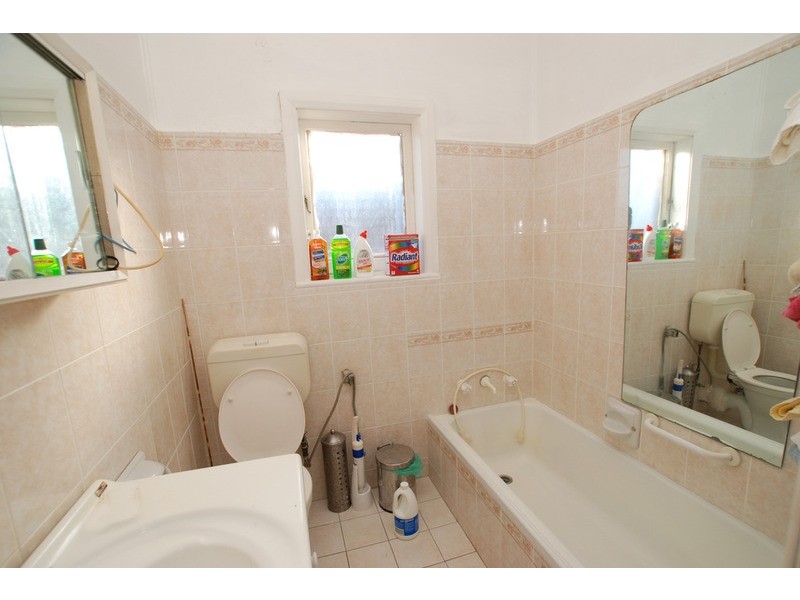 64 First  Avenue, Warrawong NSW 2502