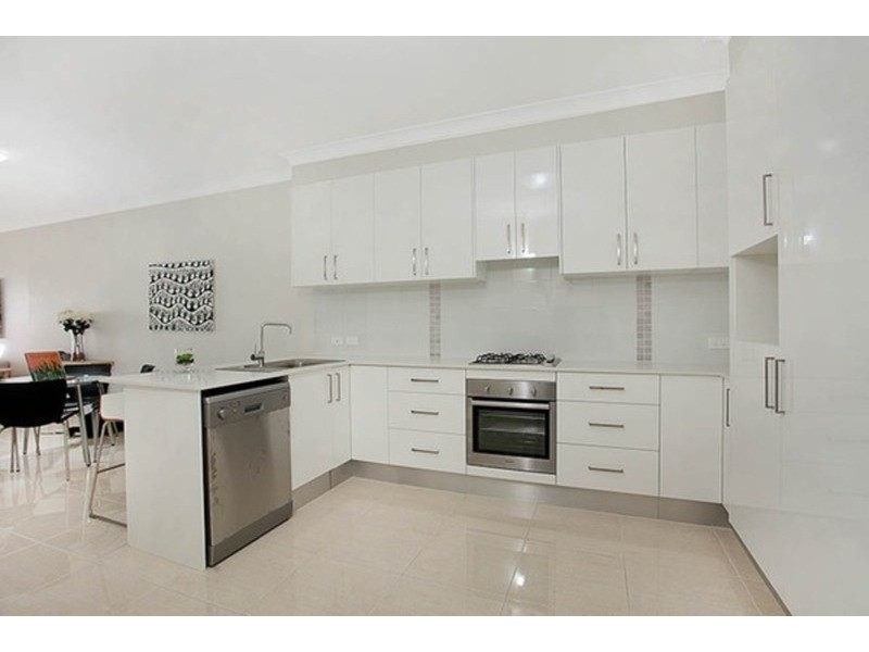 1/23 Yellow Rock  Road, Tullimbar NSW 2527