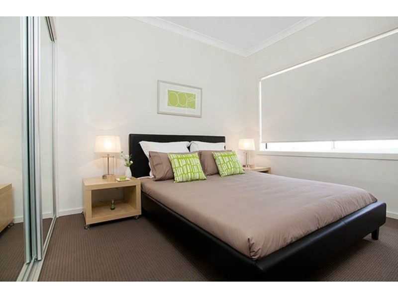 1/23 Yellow Rock  Road, Tullimbar NSW 2527