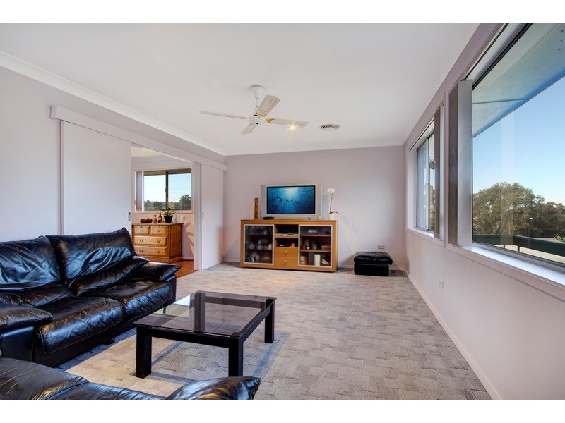 70 Thirroul  Road, Kanahooka NSW 2530