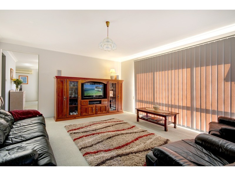 52a Habeda Avenue, Horsley NSW 2530