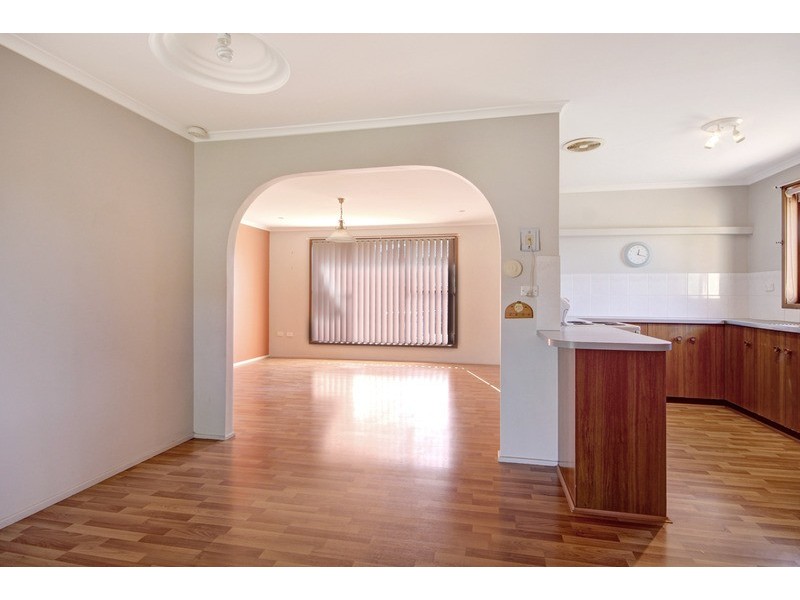 6 Hickory  Street, Albion Park Rail NSW 2527
