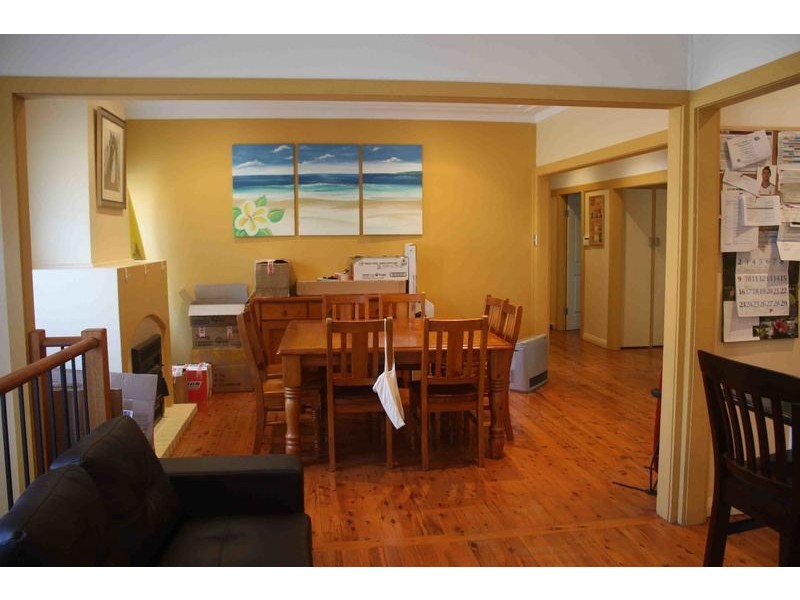 284 Gladstone Avenue, Mount Saint Thomas NSW 2500