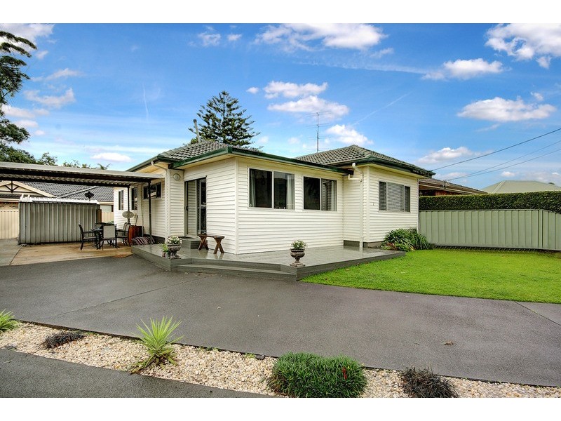 1 Winton Place, Fairy Meadow NSW 2519