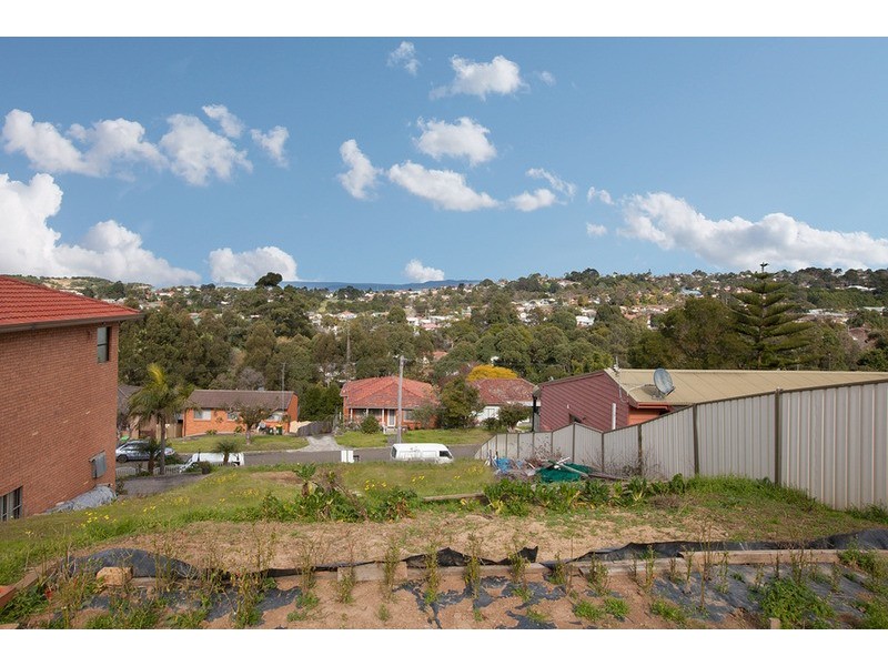 22 Bruce Street, Unanderra NSW 2526