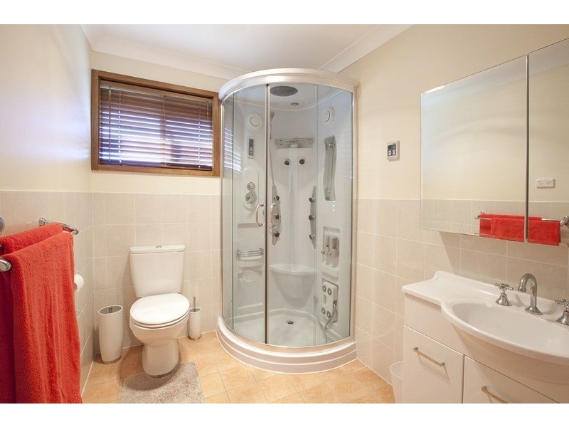 1 Jalna Avenue, Figtree NSW 2525