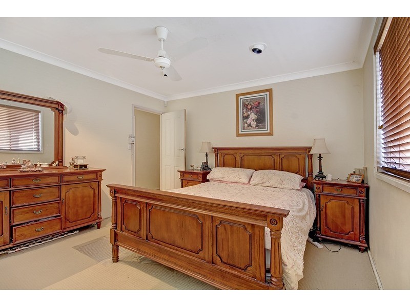 14 The Esplanade, Oak Flats NSW 2529