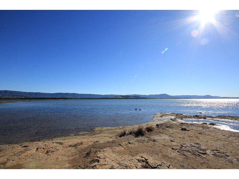 14 The Esplanade, Oak Flats NSW 2529