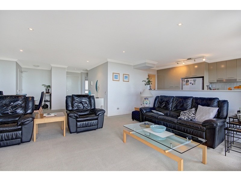 8/4 Bank  Street, Wollongong NSW 2500