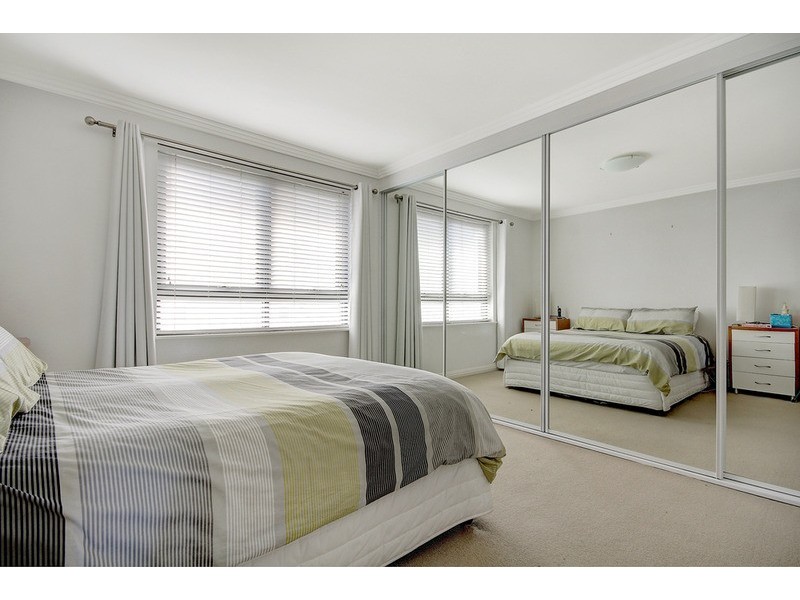 8/4 Bank  Street, Wollongong NSW 2500