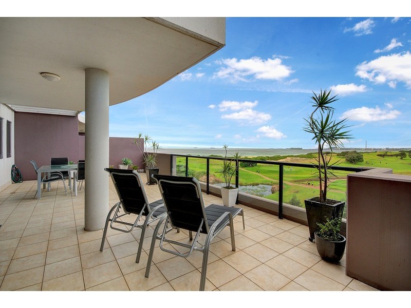 8/4 Bank  Street, Wollongong NSW 2500