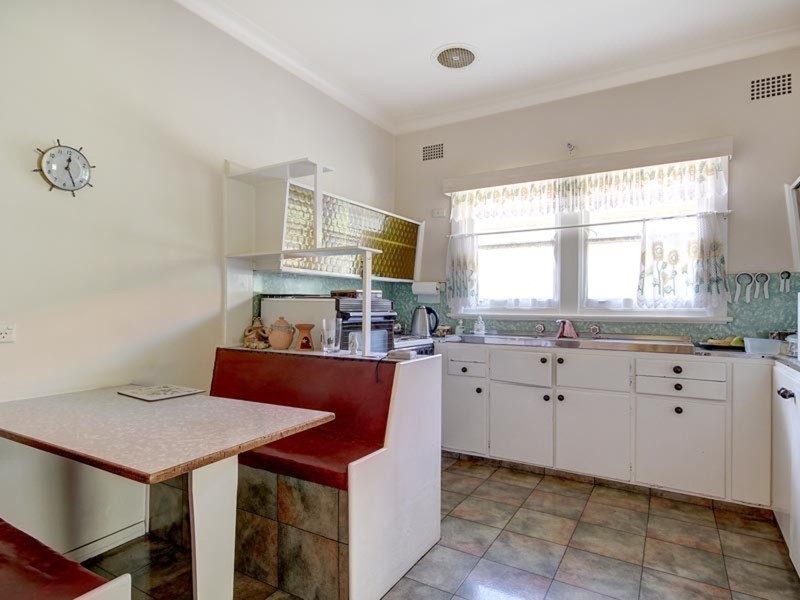 9 Murphys Avenue, Gwynneville NSW 2500