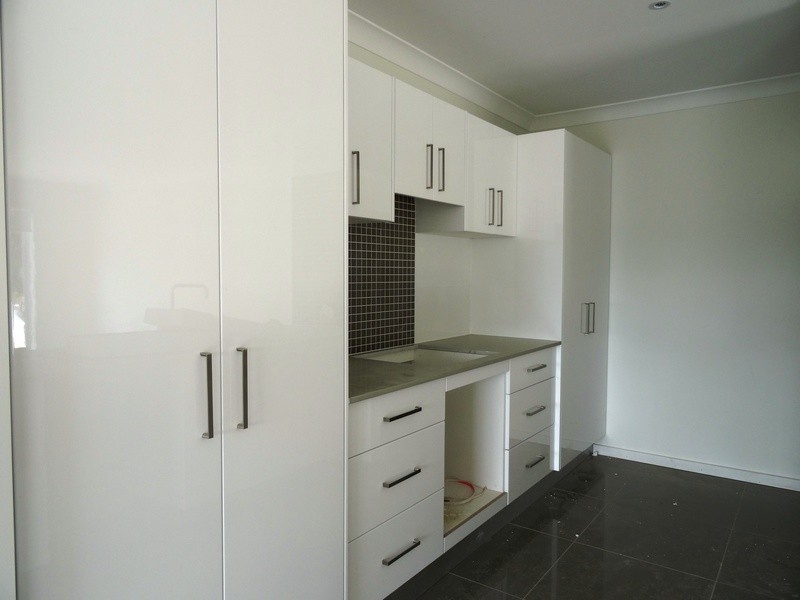 9 Phillips Avenue, West Wollongong NSW 2500