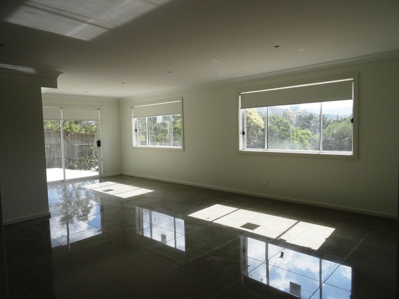 9 Phillips Avenue, West Wollongong NSW 2500