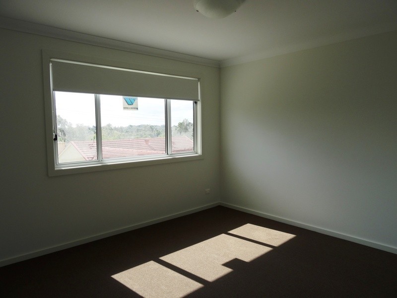 9 Phillips Avenue, West Wollongong NSW 2500