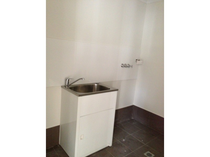 9 Phillips Avenue, West Wollongong NSW 2500