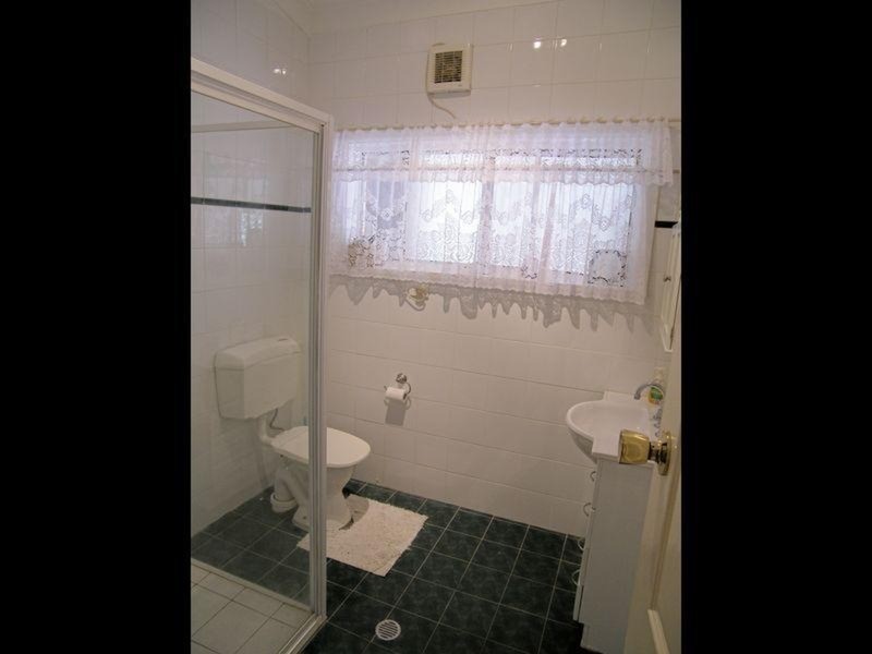 1/24 Prince Edward Drive, Dapto NSW 2530