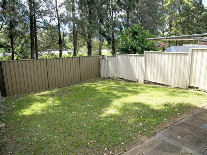 1/24 Prince Edward Drive, Dapto NSW 2530