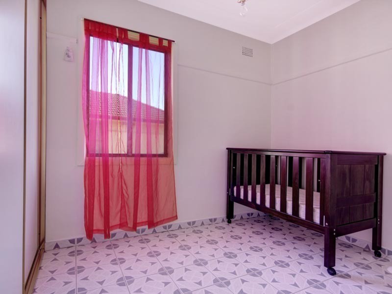 1 Barnes Street, Berkeley NSW 2506