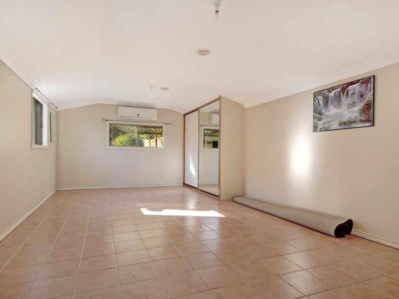 1 Barnes Street, Berkeley NSW 2506