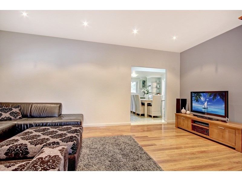 1 Winton  Place, Fairy Meadow NSW 2519