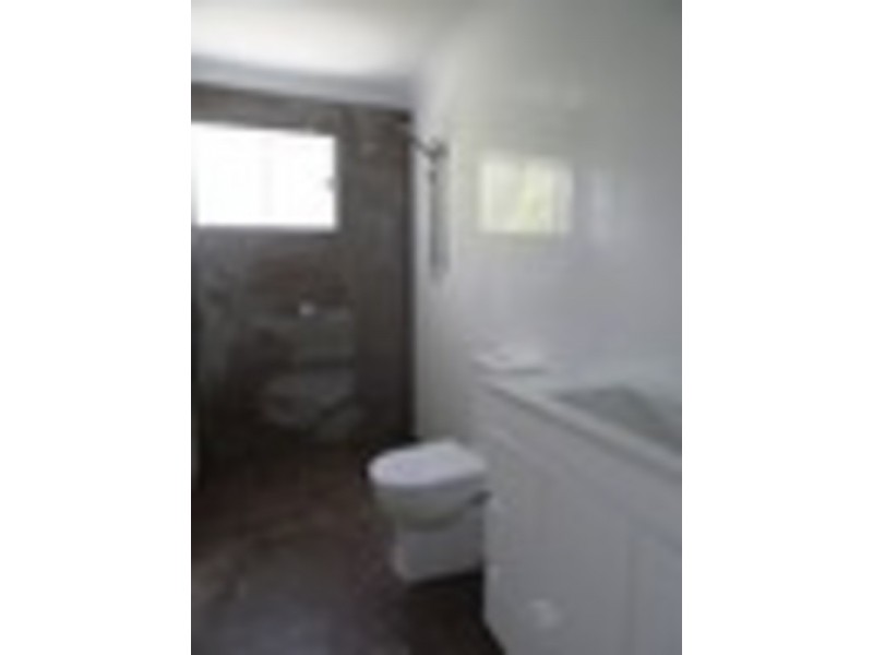 9 Phillips  Avenue, West Wollongong NSW 2500