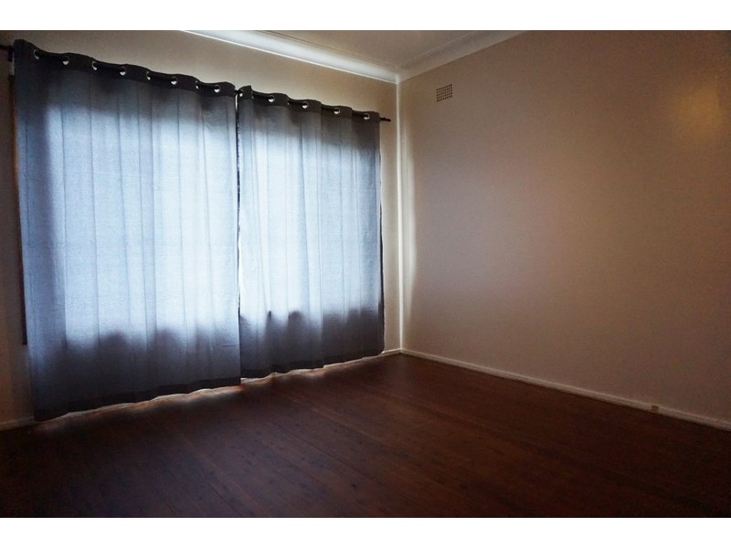 50 Mirrabooka Road, Lake Heights NSW 2502