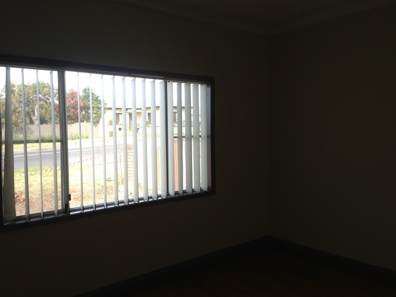 1/250 Flagstaff Road, Lake Heights NSW 2502