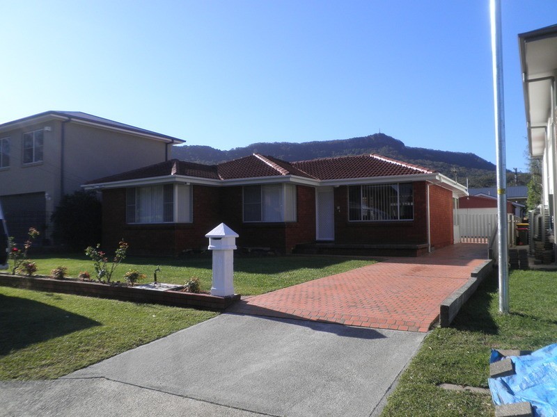 18 Rae Crescent, Balgownie NSW 2519