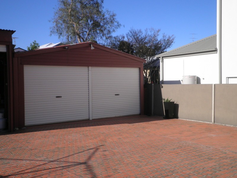18 Rae Crescent, Balgownie NSW 2519