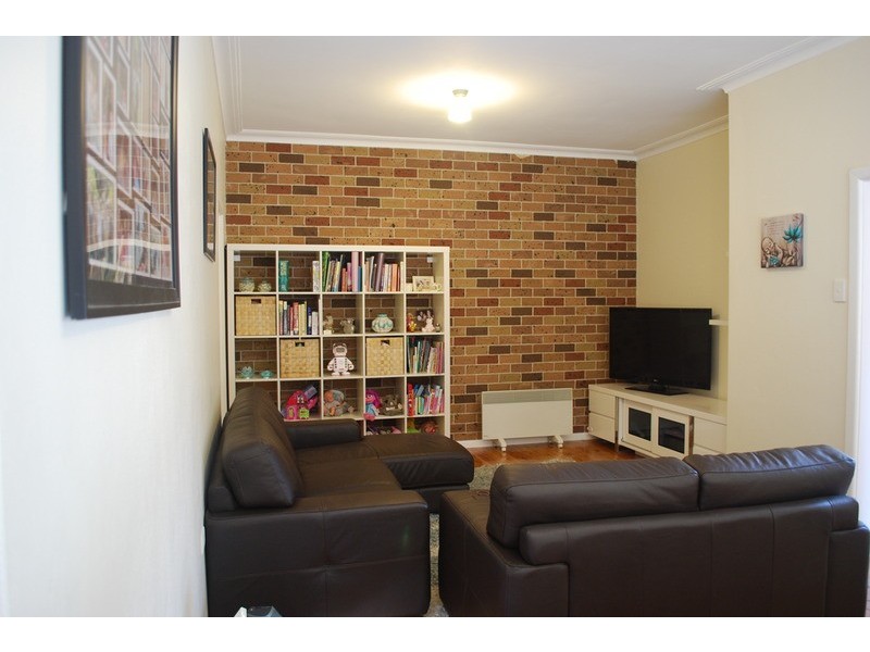 4/7 Zeims Avenue, Towradgi NSW 2518