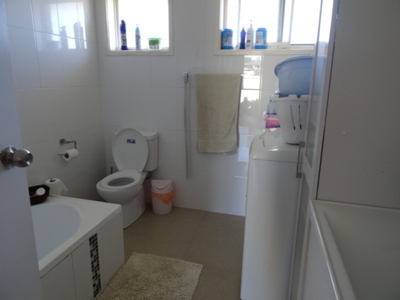 5 Lake Entrance Road, Warilla NSW 2528