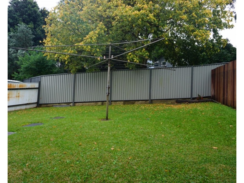 2/33 Stanleigh Crescent, West Wollongong NSW 2500