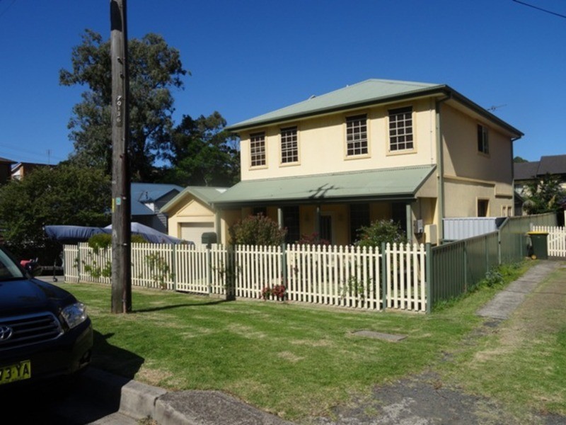 3 High  Street, Woonona NSW 2517