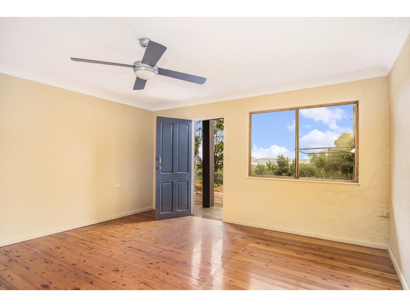 41 The  Avenue, Mount Saint Thomas NSW 2500