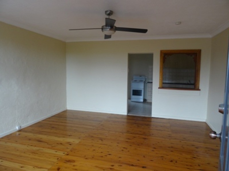 41 The  Avenue, Mount Saint Thomas NSW 2500