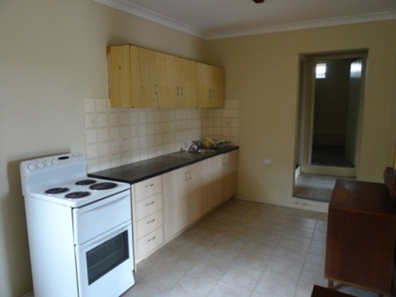 41 The  Avenue, Mount Saint Thomas NSW 2500