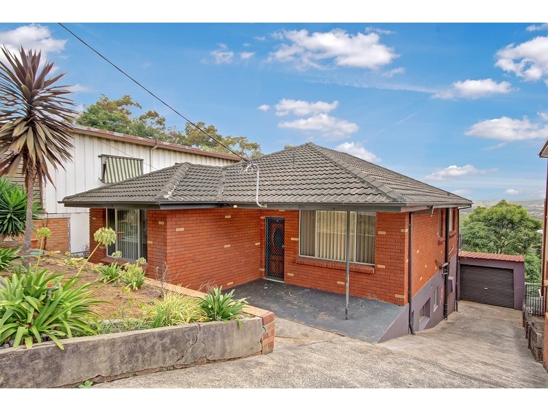 41 The  Avenue, Mount Saint Thomas NSW 2500