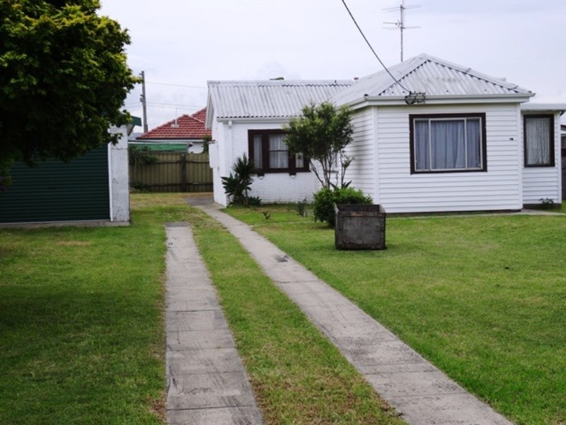 18 Illowra Street, Primbee NSW 2502