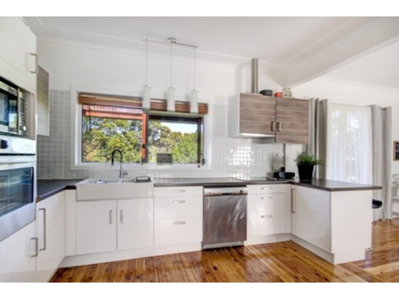 2 Cochrane Street, West Wollongong NSW 2500